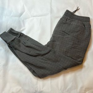 Abercrombie Joggers - Gray Houndstooth - Medium